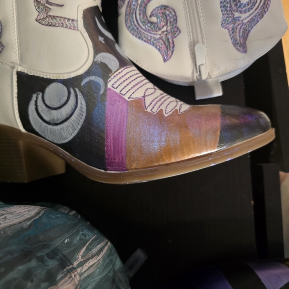 HANDCRAFTED Upcycle Cowgirl Boots HANDPAINTED Ankle Boots Block Heel Shoes 9.5 - Picture 10 of 16